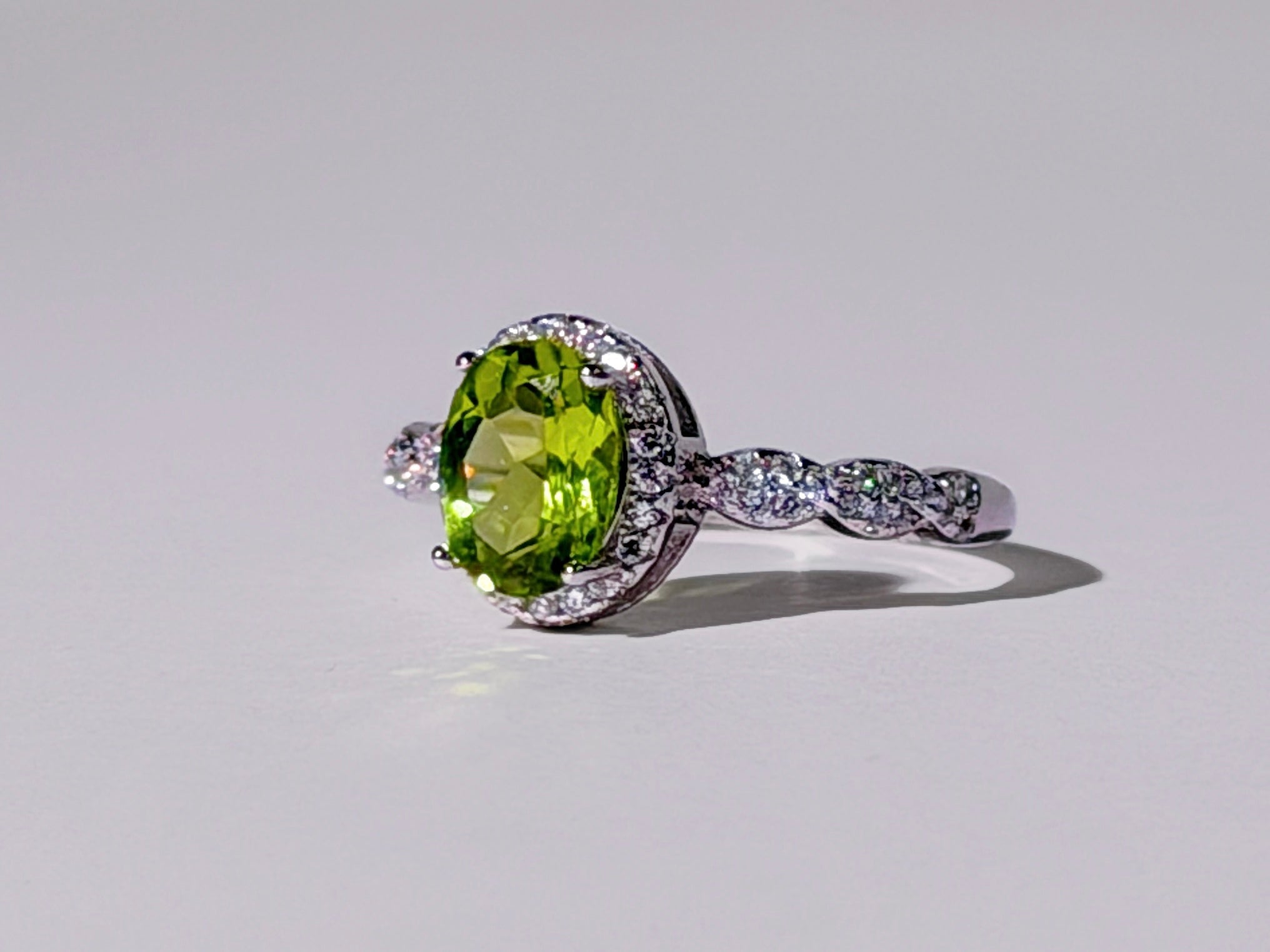 Peridot Luminance Ring