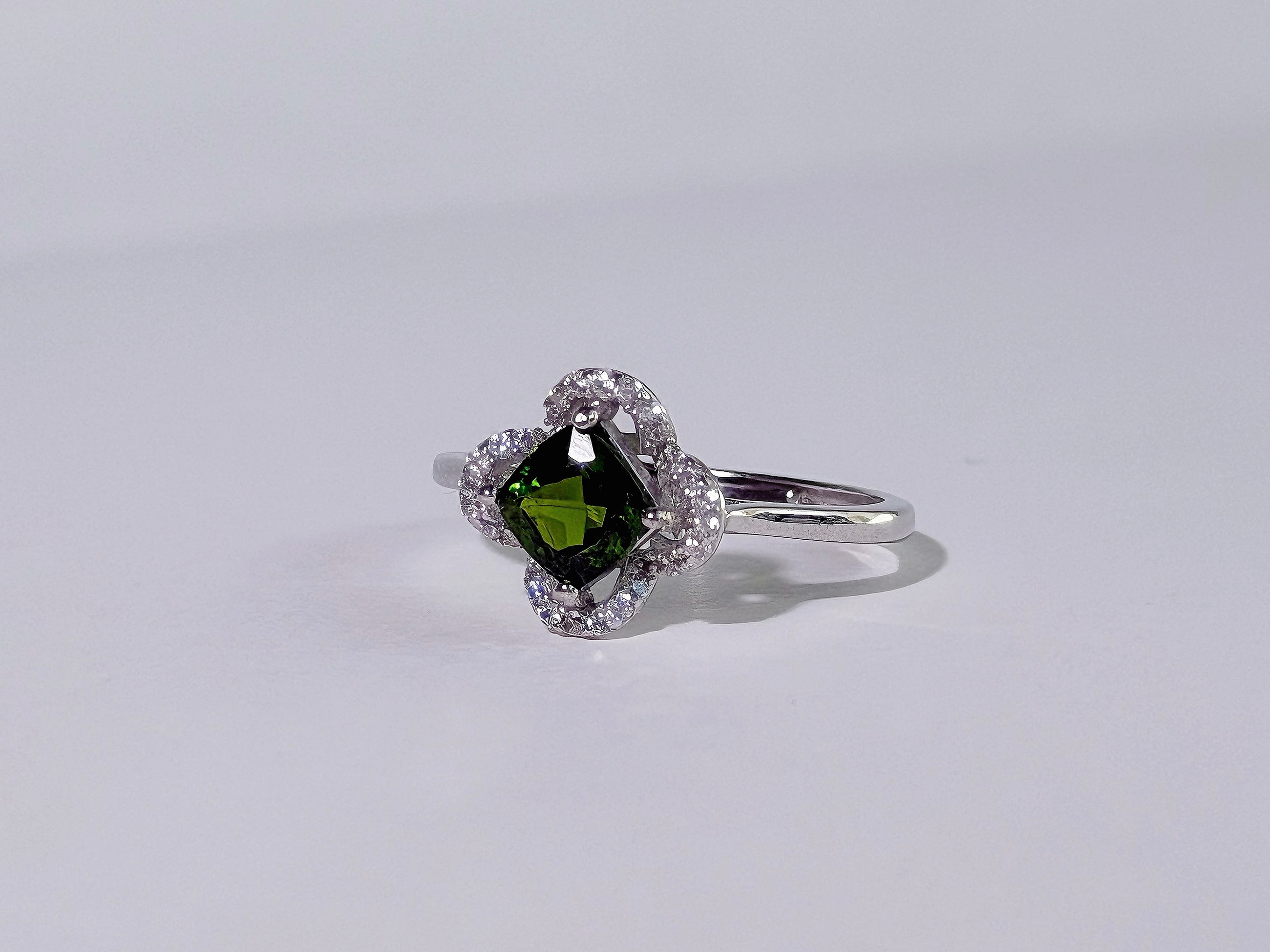 Forest Gleam Chrome Diopside Ring