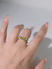 Nordlicht Peridot Ring