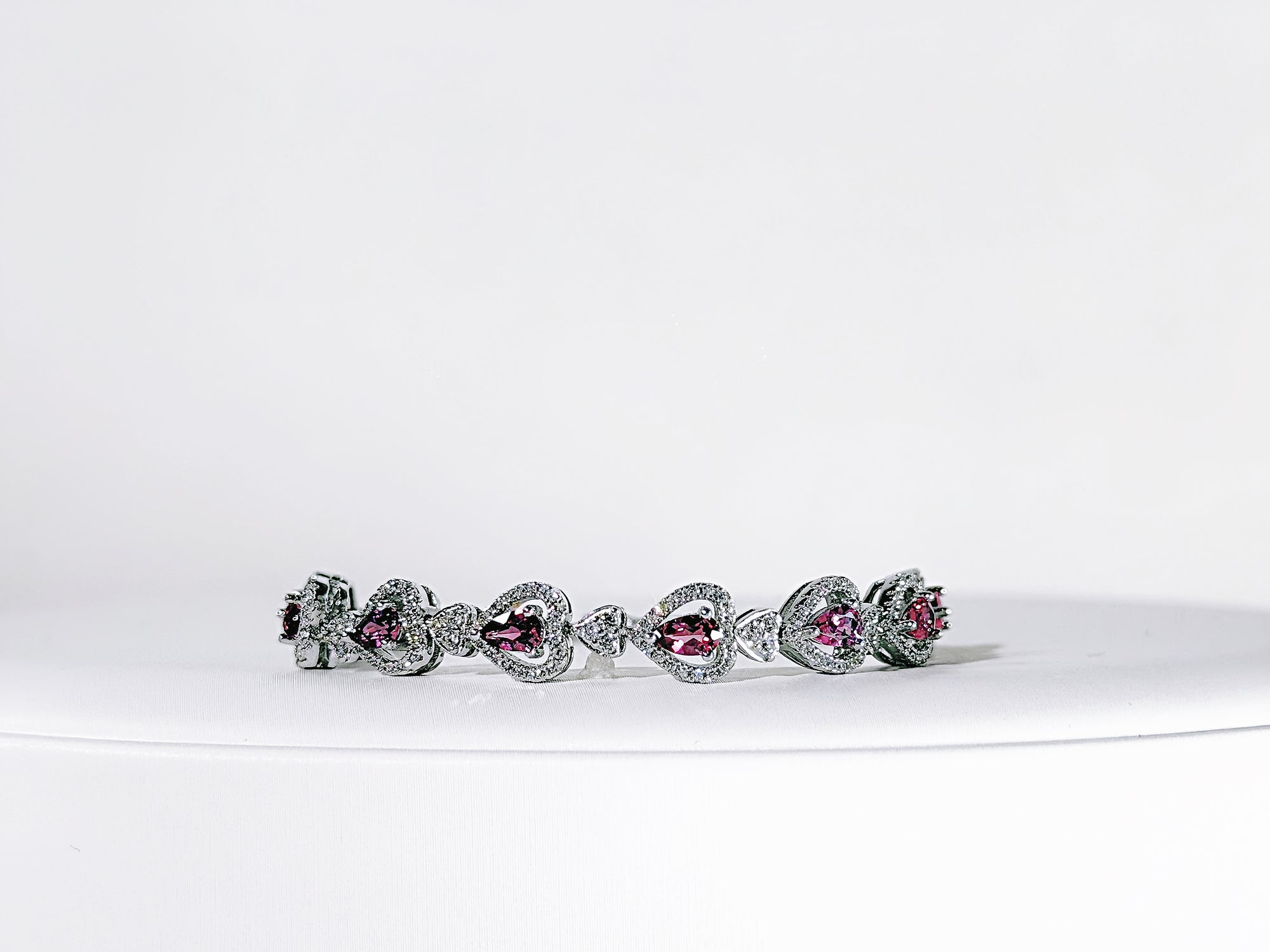 Rosé Heartline Garnet Bracelet