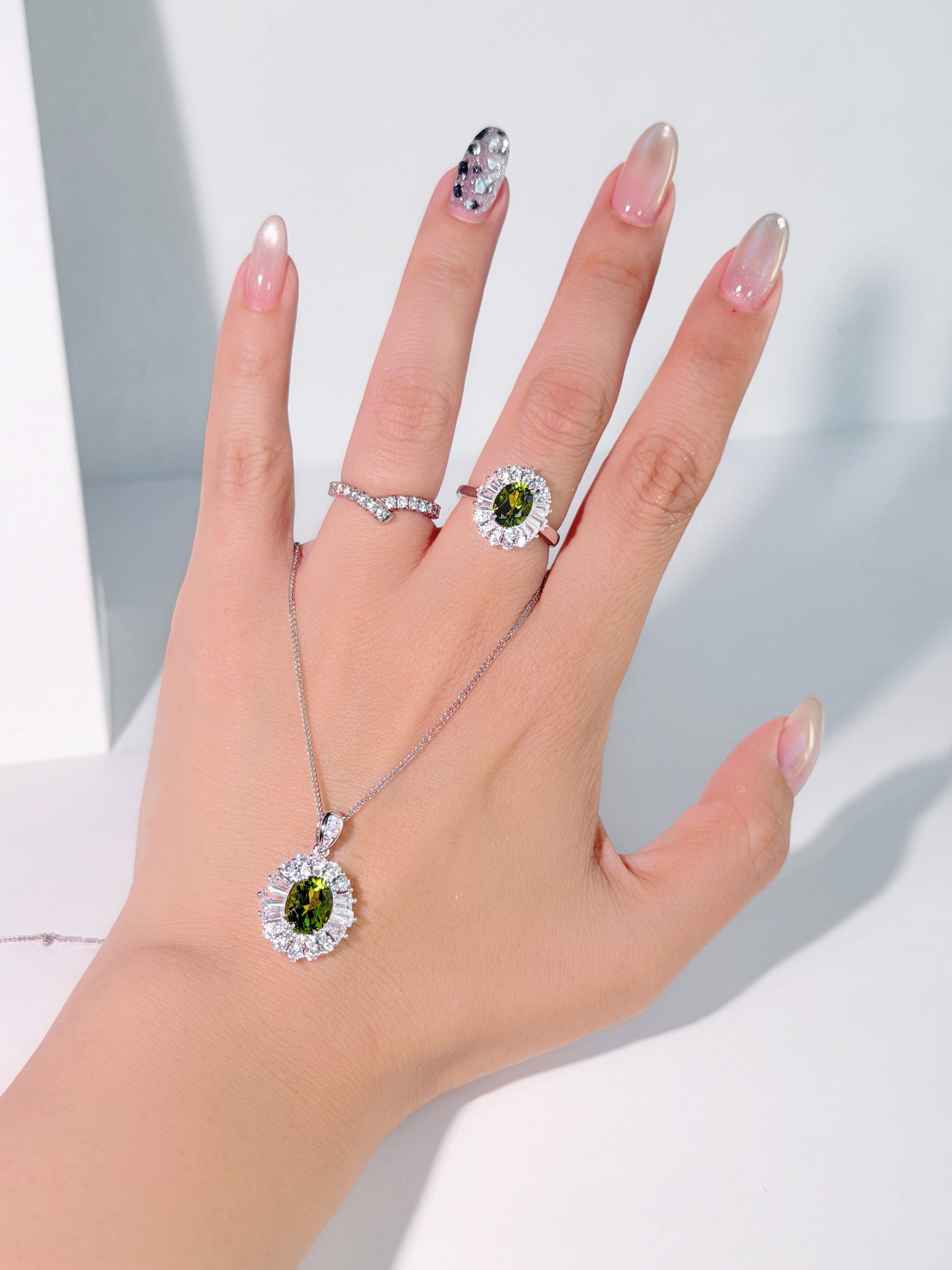 Springveil Peridot Necklace
