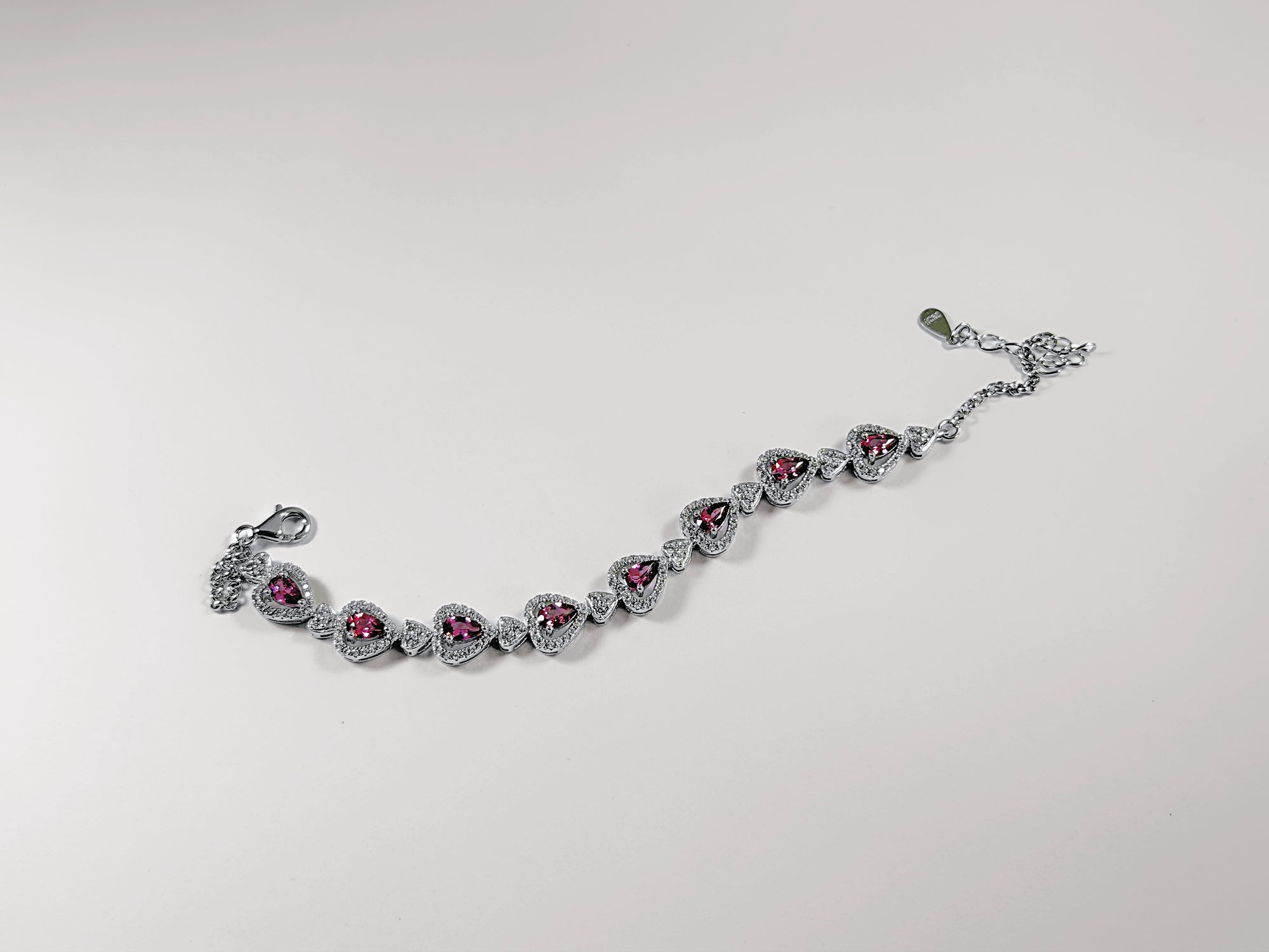 Rosé Heartline Garnet Bracelet