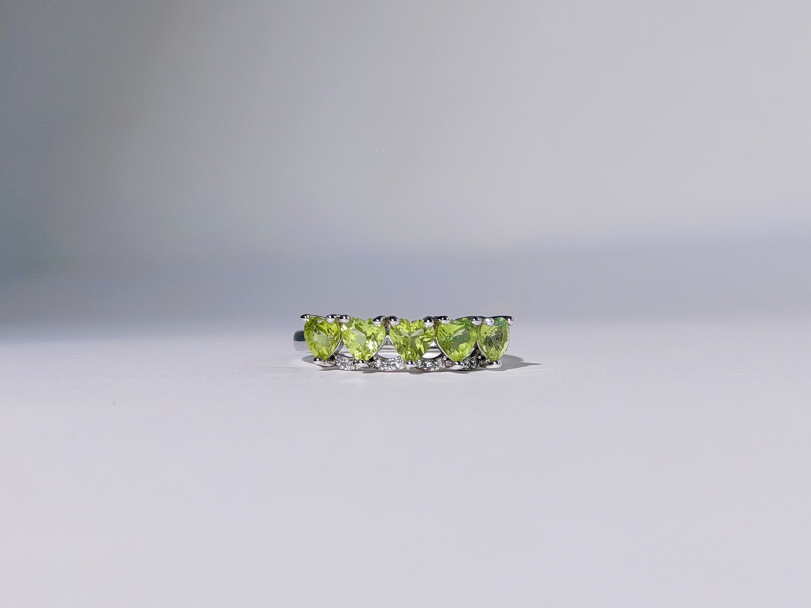 Nordlicht Peridot Ring