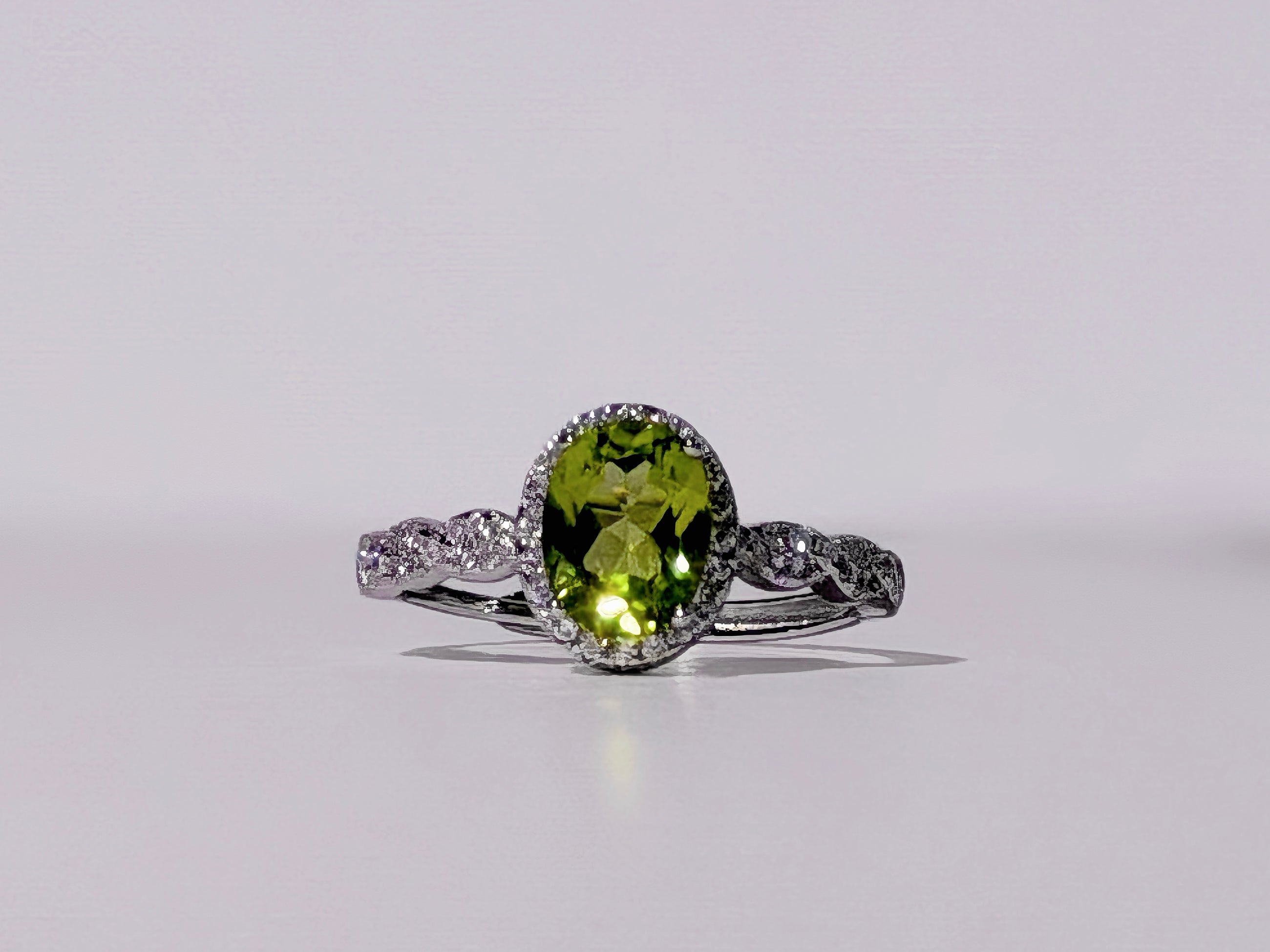 Peridot Luminance Ring