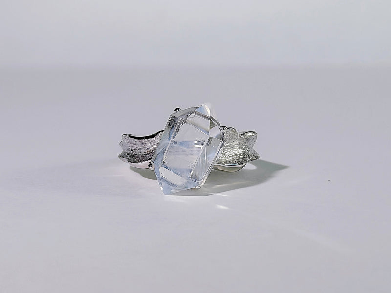 Glacier Needle Quartz Ring